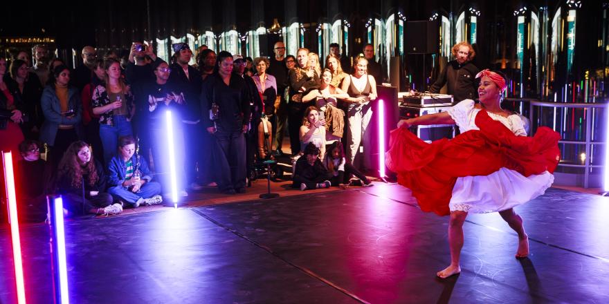 Danseres tango op dansvloer in het MAS