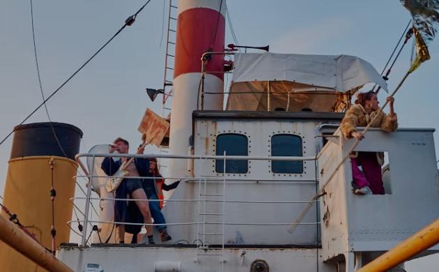 Jonge theatermakers op een schip