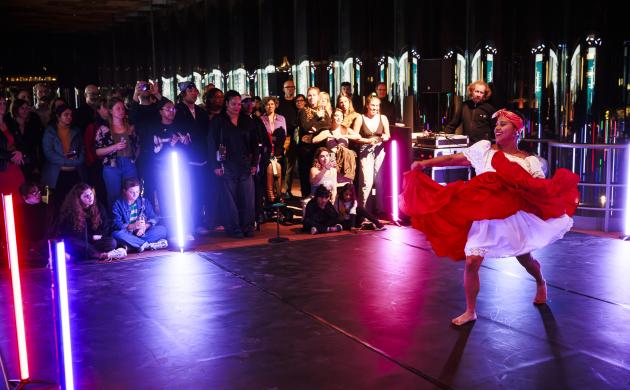 Danseres tango op dansvloer in het MAS