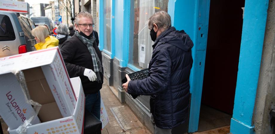 2 mannen op straat